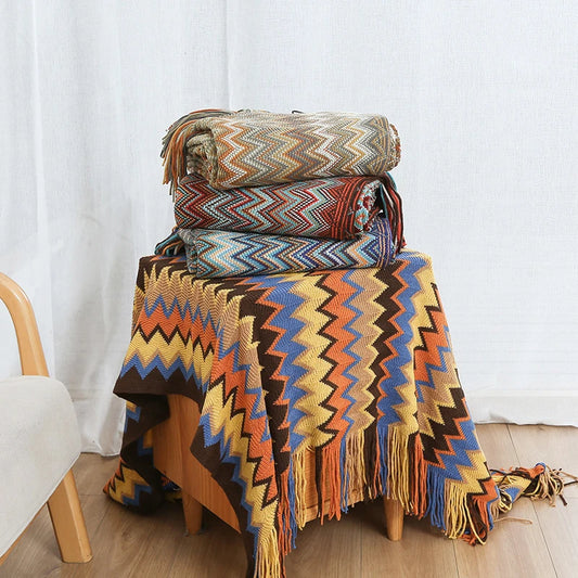Plaid Battilo Boho, Jeté Léger en Maille avec Pompons, Style Bohème pour Canapé et Lit