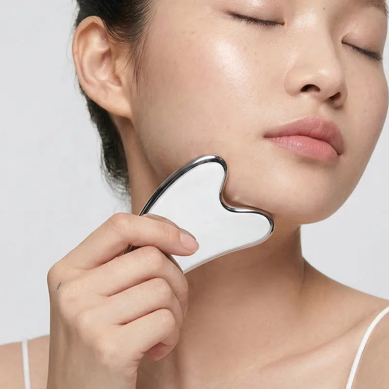 Outil Gua Sha en Acier Inoxydable – Lifting & Sculpt du Visage