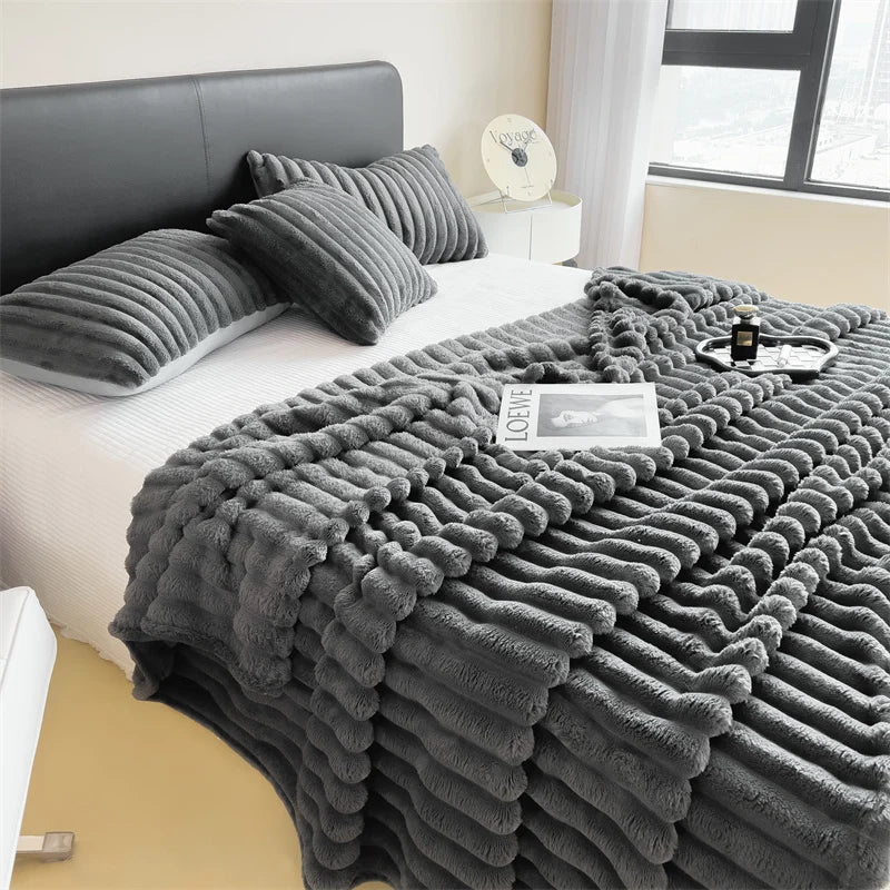 Couverture Multifonction Rayée XXL — Plaid Épais pour Lit, Canapé & Animaux