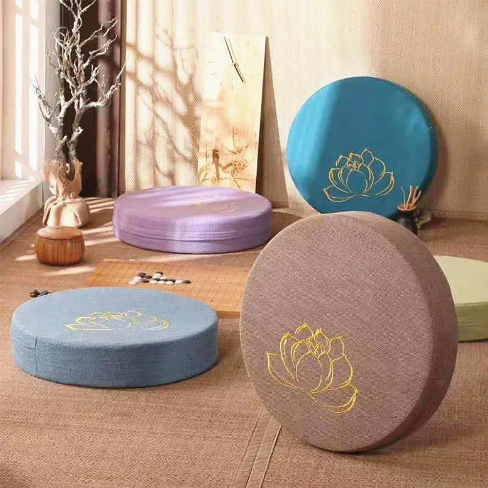 Coussin de Sol Japonais Brodé Motif Lotus – Assise Ronde Épaisse pour Salon de Thé & Méditation