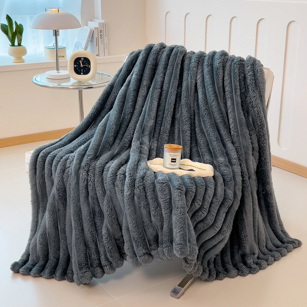Couverture Multifonction Rayée XXL — Plaid Épais pour Lit, Canapé & Animaux